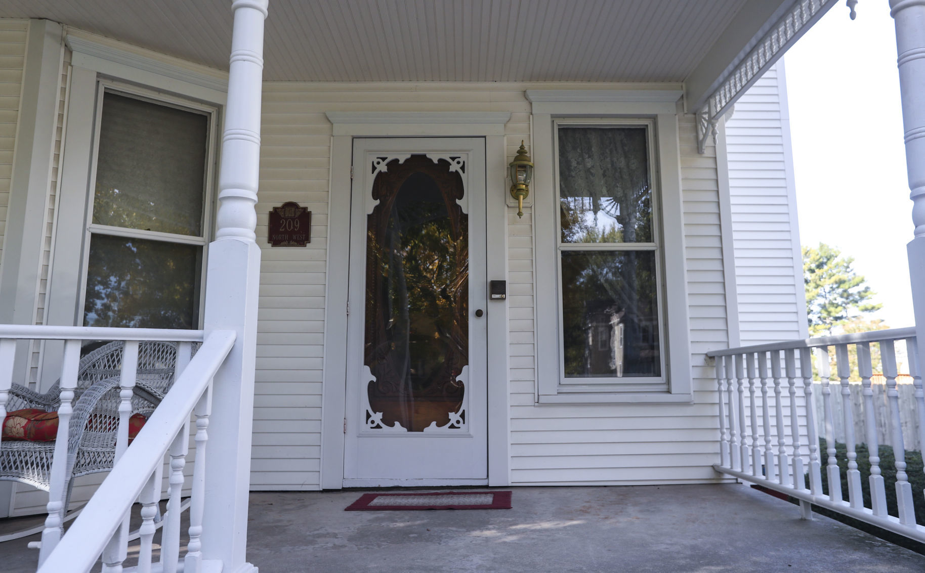 102418-Herges-Home-019